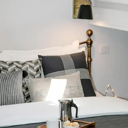 Cocoon Loft - Magnifique Loft Sous Toit, Refait A Neuf, Vues Splendides, Clim, Wifi Lejlighed
