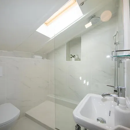 Cocoon Loft - Magnifique Loft Sous Toit, Refait A Neuf, Vues Splendides, Clim, Wifi *